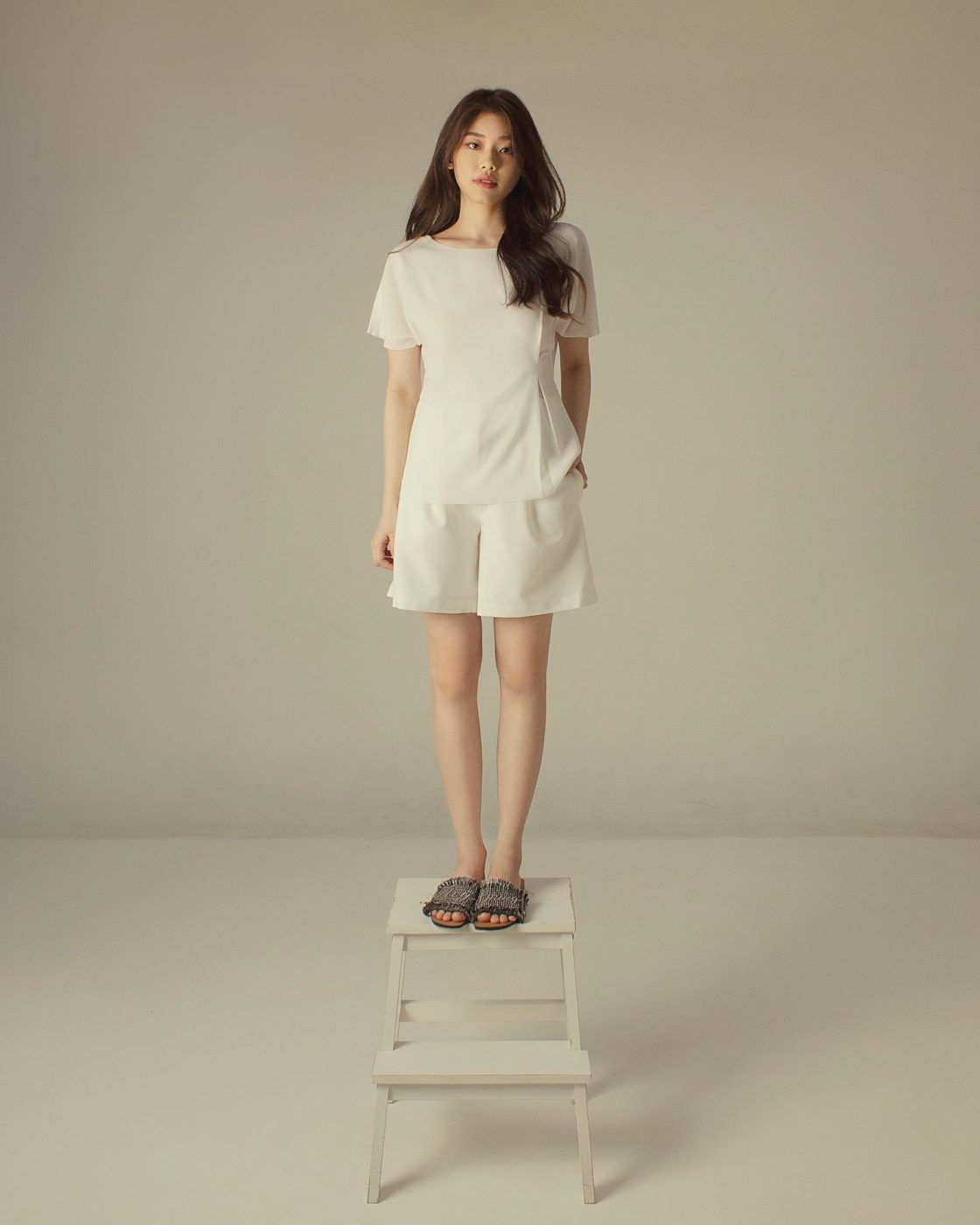 leebyulbyul byul jiaxin basic models female fashion malaysian singapore commercial asian
