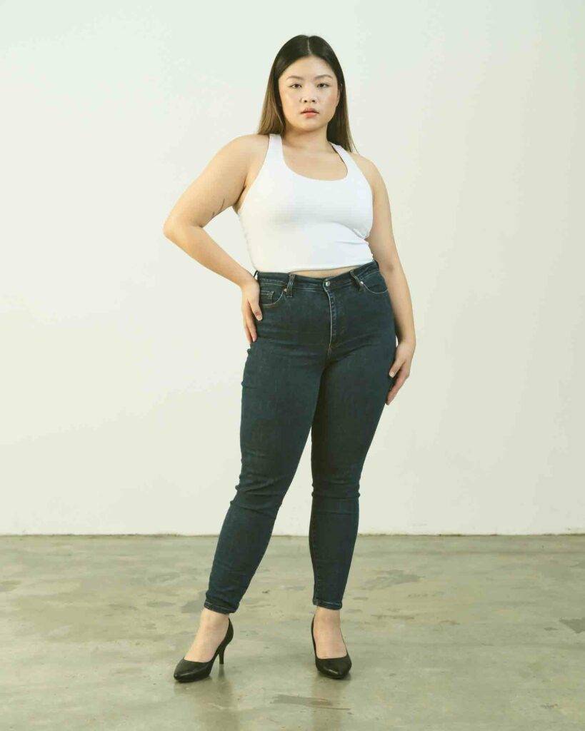 Fiona Chua basic models plus size female